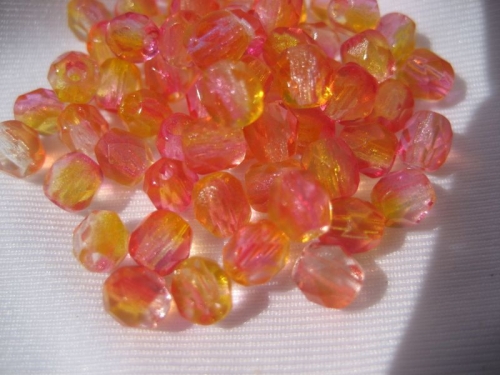 4mm 50 feuerpol Glasperlen Orange Pink