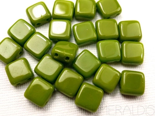 25 CzechMates™ Tile Beads Opaque Olive grün 6mm