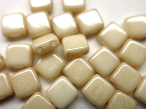 25 CzechMates™ Tile Beads Luster Beige creme 6mm