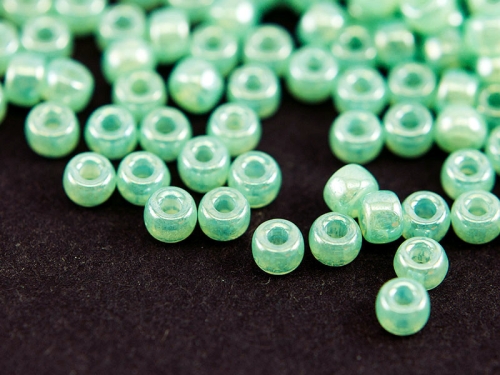 8/0 Rocailles Matubo™ Luster Milky Aquamarine Green Opal hellgrün 10g