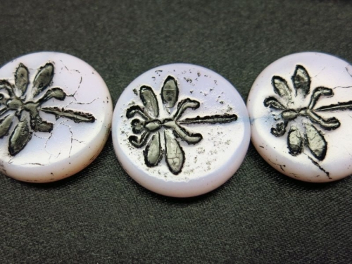 1x Dragonfly White Black Glasperlen