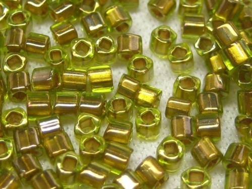 1,5mm 10g TOHO Würfel Gold Lined Peridot