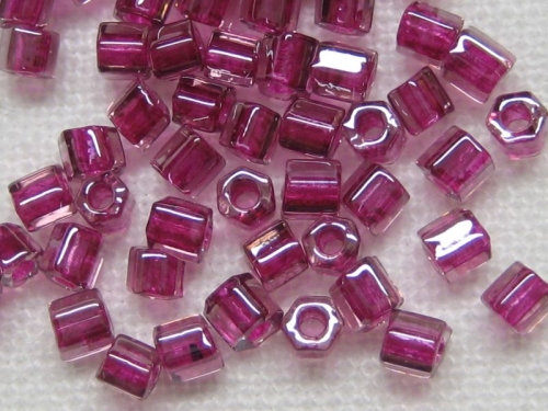 11/0 10g TOHO Hexagon Light Amethyst Fuchsia Lined