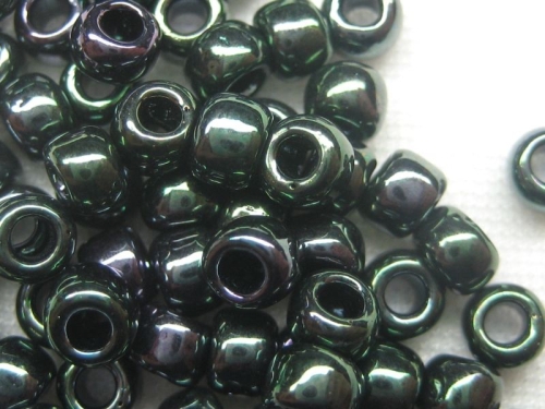 6/0 Rocailles TOHO Metallic Moss 10g