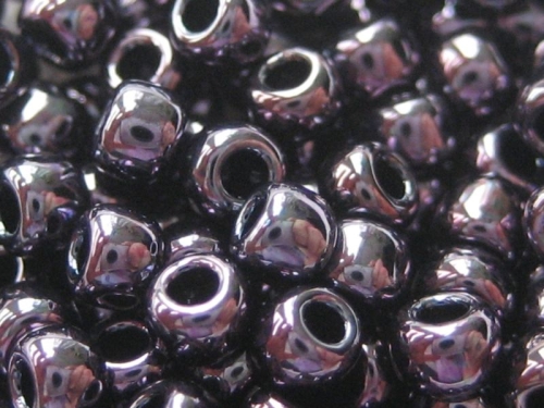 6/0 10g TOHO Rocailles Metal. Amethyst Gun Metal