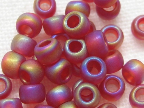 8/0 10g TOHO Rocailles Rainbow Frost Ruby
