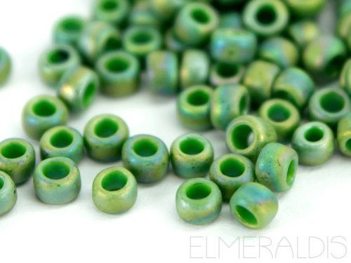 8/0 TOHO Rocailles Semi Glazed Rainbow Clover 10g