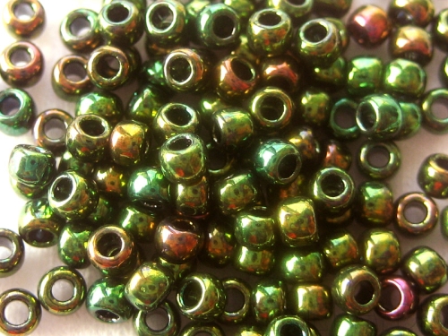 8/0 TOHO Rocailles High Metallic Iris Olivine 10g