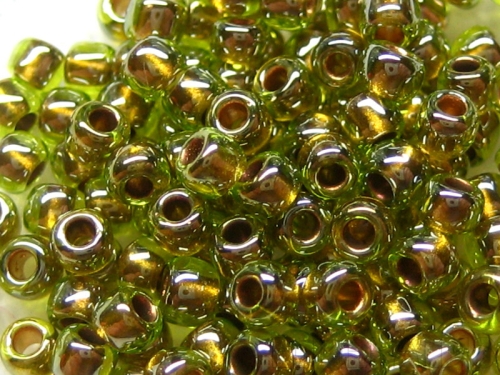 8/0 Rocailles TOHO Gold Lined Peridot hellgrün 10g