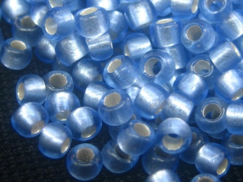 11/0 10g TOHO Rocailles Frost Light Sapphire