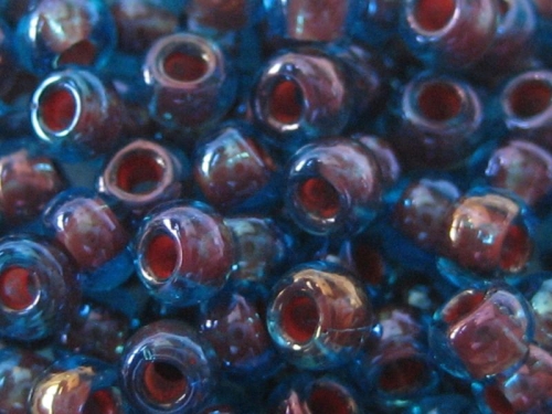 11/0 10g TOHO Rocailles Aqua Oxblood Lined