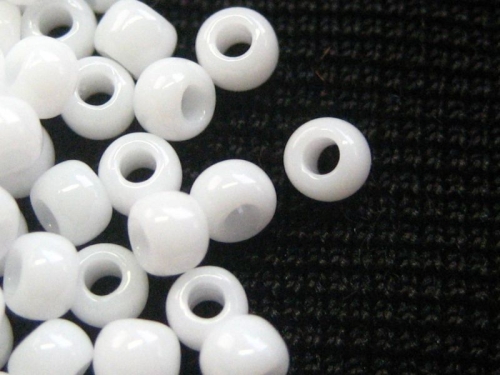 11/0 10g TOHO Rocailles Opaque White