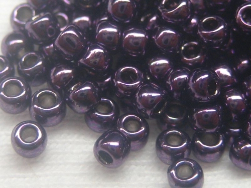 11/0 10g TOHO Rocailles Higher Metallic Violet