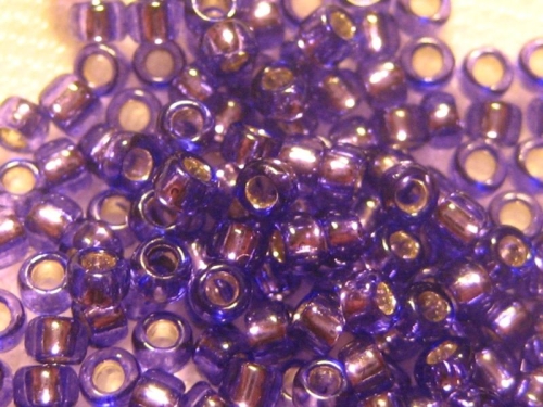 15/0 10g TOHO Rocailles Silver Lined Purple