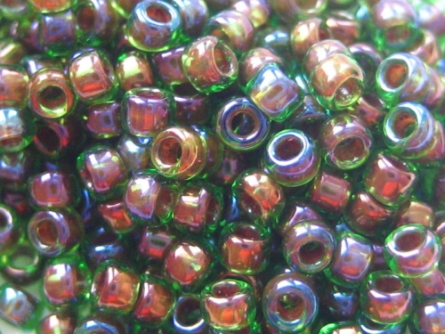 15/0 10g TOHO Rocailles Peridot Oxblood Lined