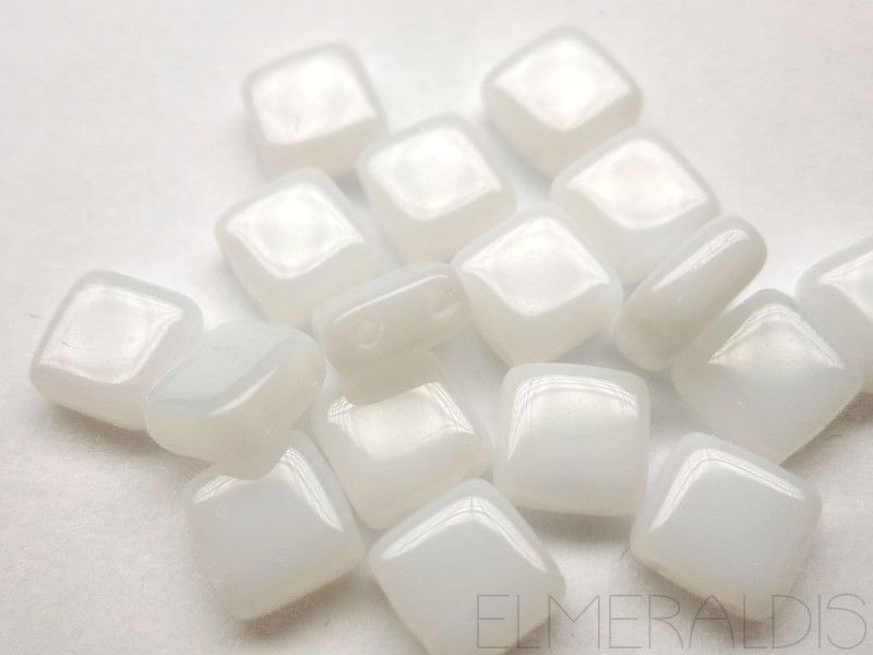 25 CzechMates™ Tile Beads Alabaster weiss 6mm