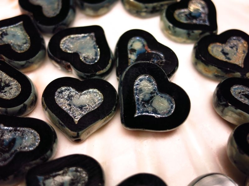 2x Heart Black Jet Picasso Glasperlen