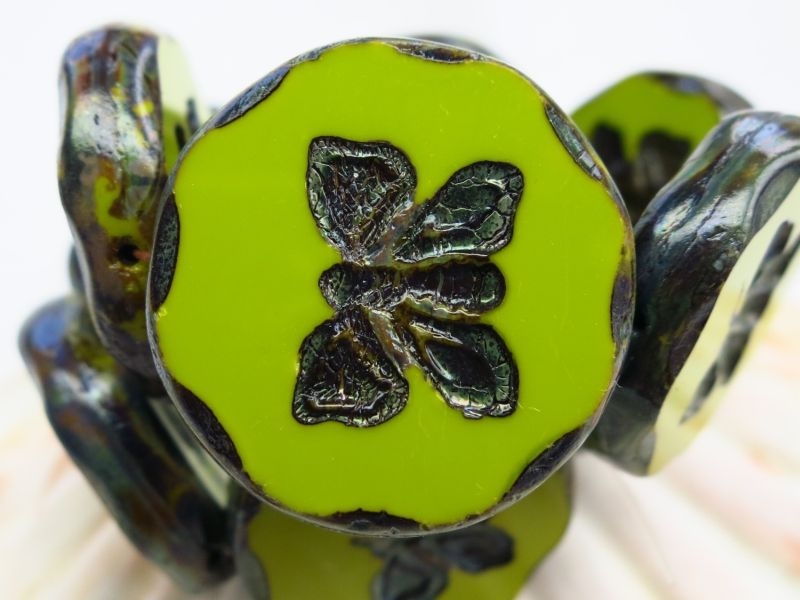 1x Butterfly Apple Green Picasso Glasperlen