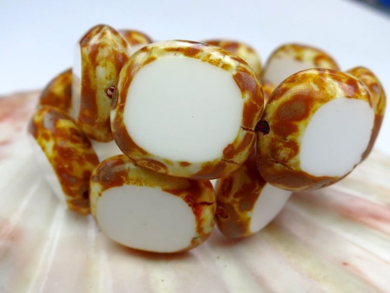 17mm Candy Beads Puffy Pillow Carved Oval White Snow Picasso Glasperlen 2x