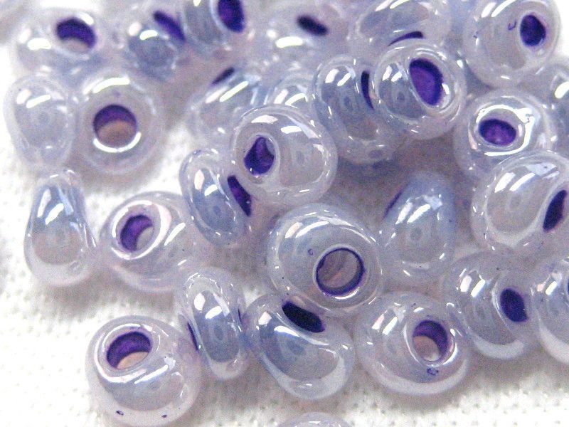 3mm Magatama TOHO Ceylon Gladiola 10g