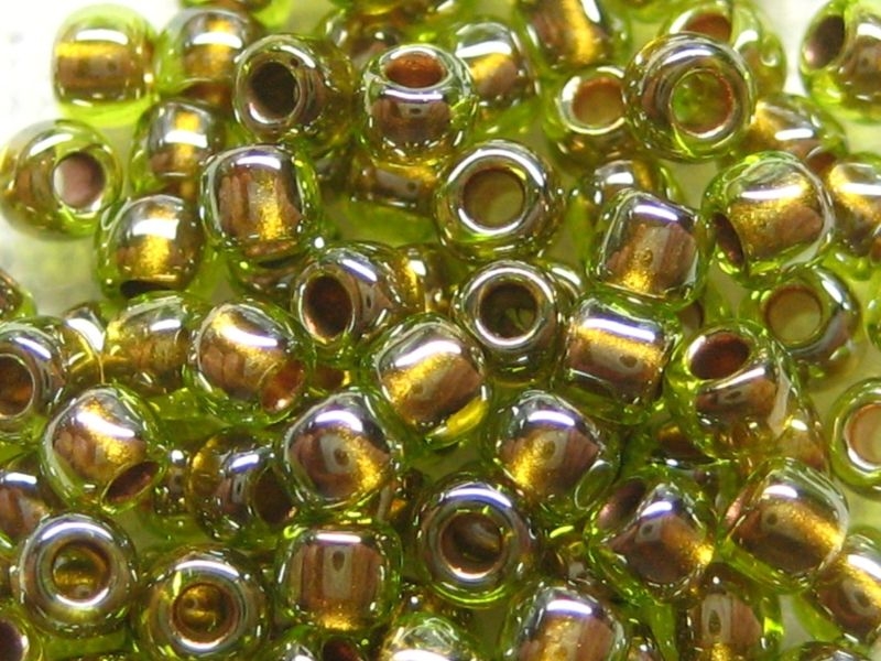 3/0 10g TOHO Rocailles Gold Lined Peridot