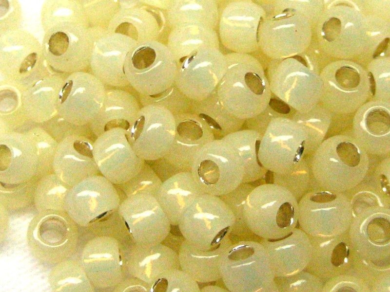 8/0 Rocailles TOHO Silver Milky Light Jonquil 10g