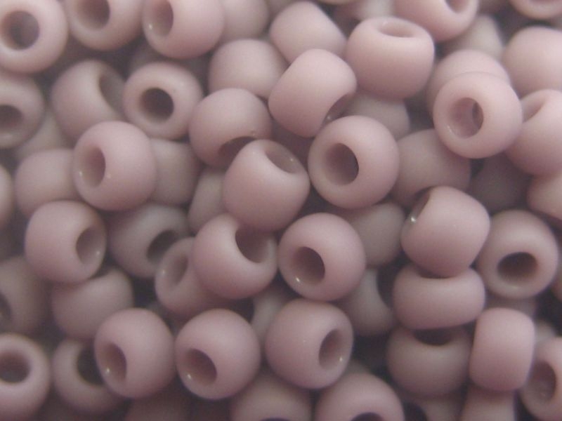 8/0 Rocailles TOHO Opaque Frosted Lavender 10g
