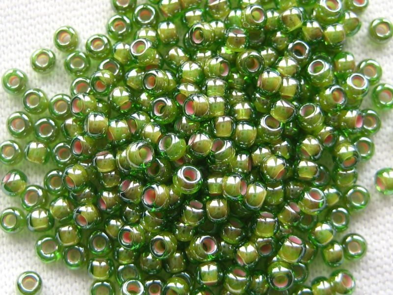 11/0 Rocailles TOHO Peridot Opaque White Lined 10g