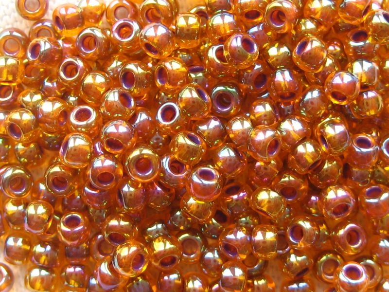 11/0 Rocailles TOHO Hyacinth Opaque Purple 10g