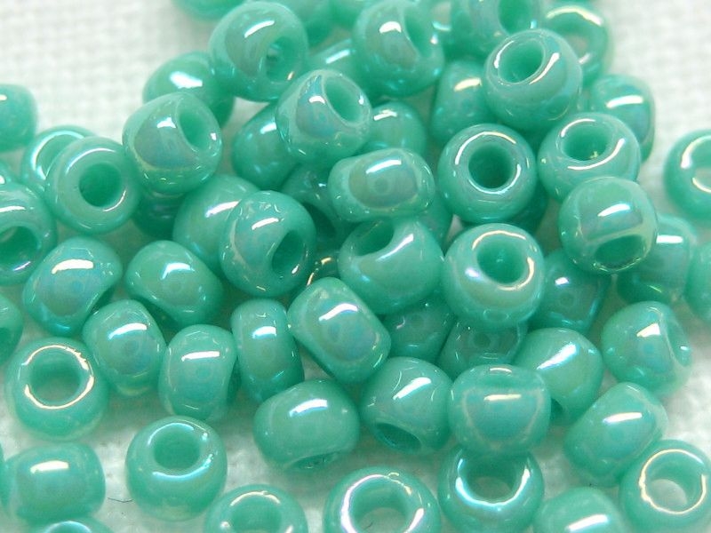 11/0 Rocailles TOHO Opaque Rainbow Turquoise 10g