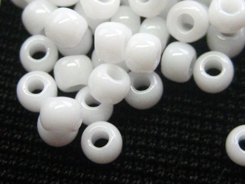11/0 Rocailles TOHO Opaque White 10g