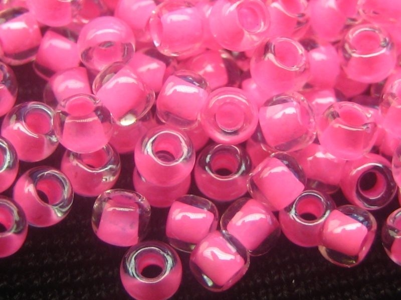 11/0 Rocailles TOHO Crystal Carnation Lined 10g