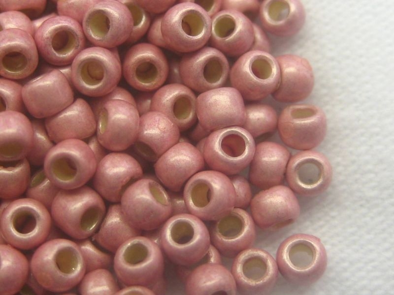 11/0 Rocailles TOHO PF Galvanized Matte Peach Coral 10g