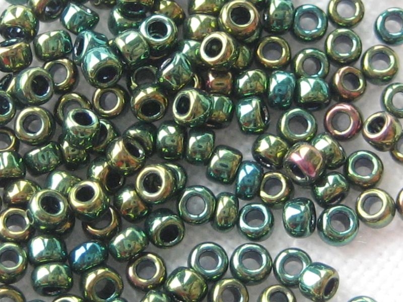 15/0 10g TOHO Rocailles Higher Metal Iris Olivine