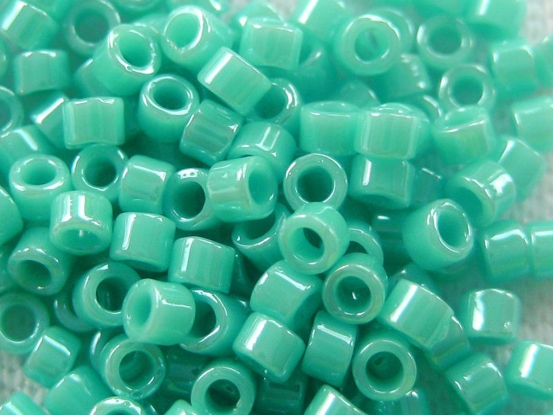 11/0 Delica TOHO Treasures Opaque Luster Turquoise türkis grün 5g